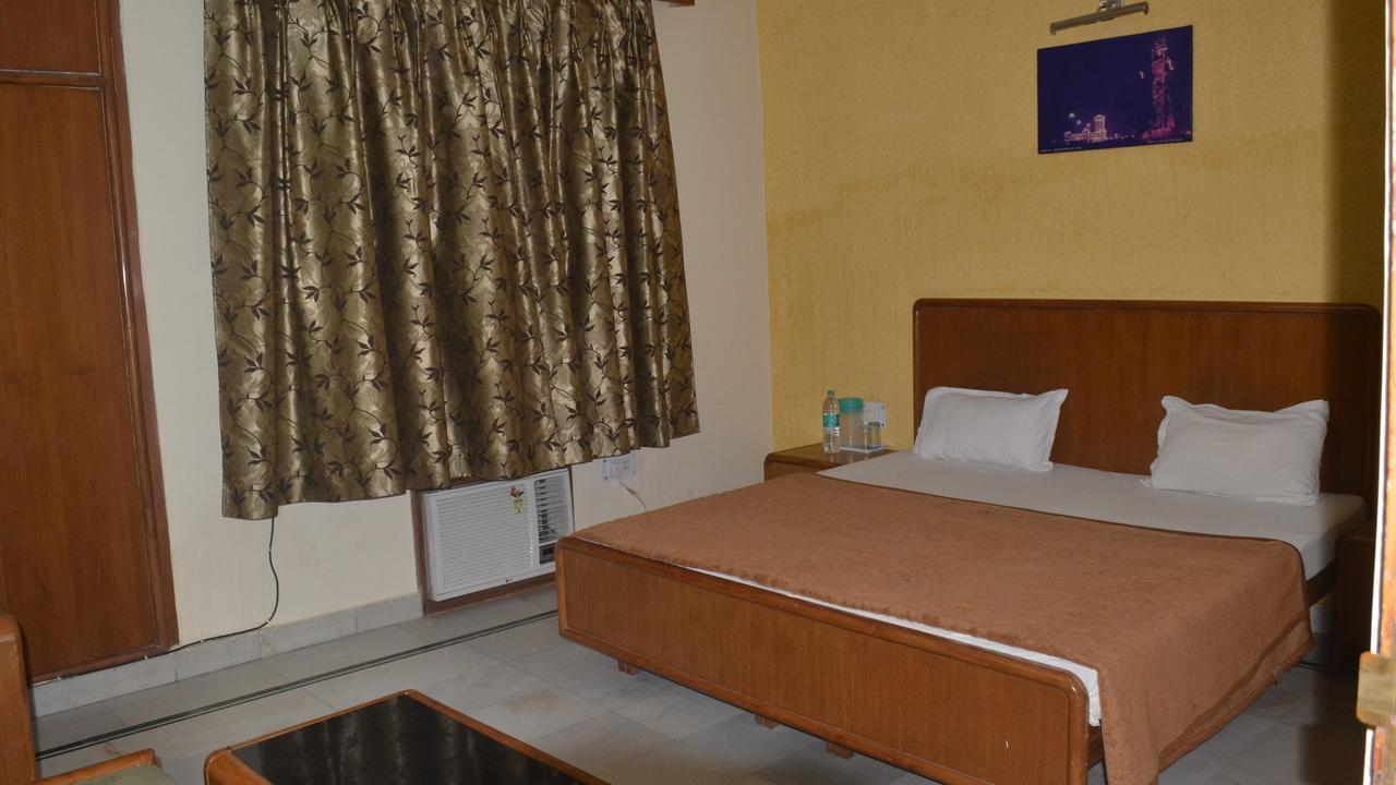 Hotel Har Ki Pauri Haridwar Bagian luar foto